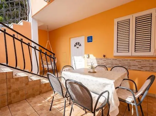 Lola 2 Apartment Rovinj 0*,